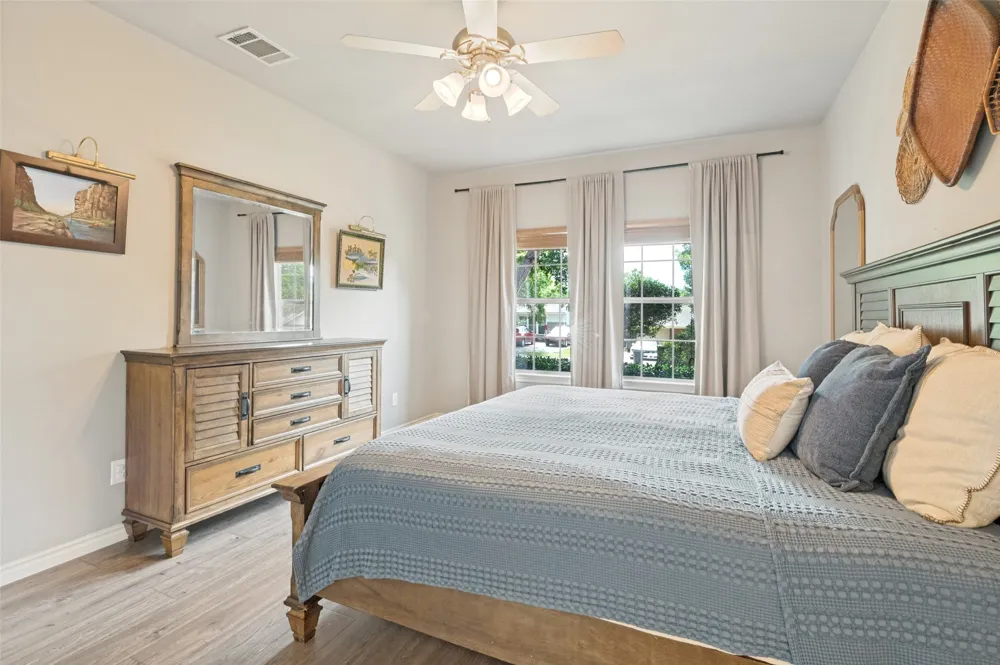 514 1st Street Midlothian, TX 76065