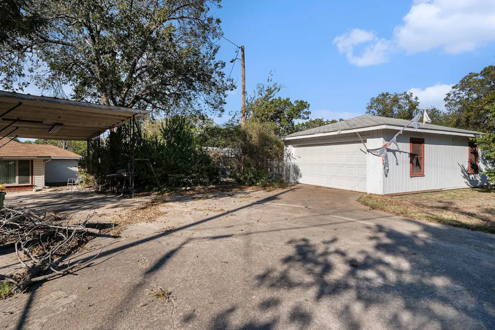 116 Lakeshore Trail Whitney, TX 76692