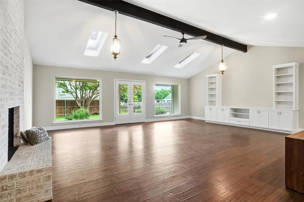 241 Timberlake Drive Azle, TX 76020