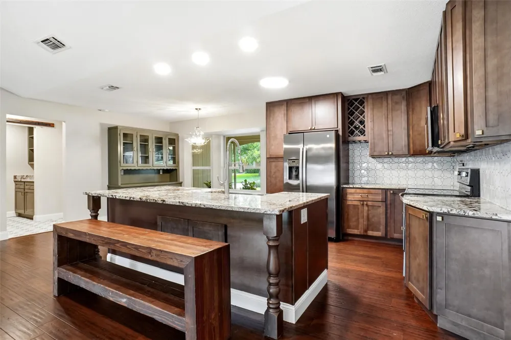 241 Timberlake Drive Azle, TX 76020