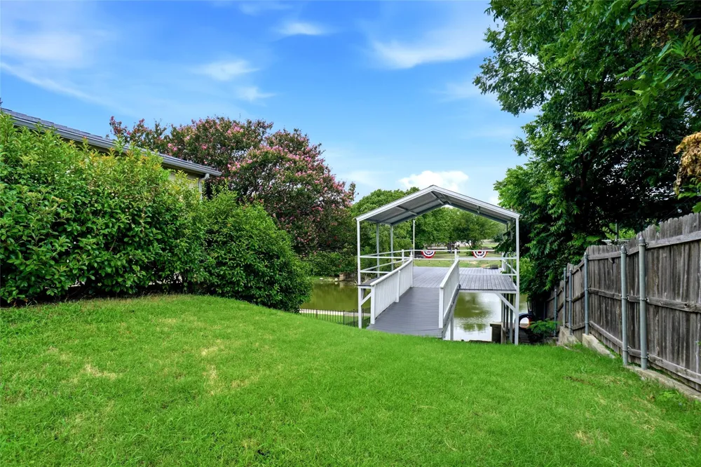 241 Timberlake Drive Azle, TX 76020