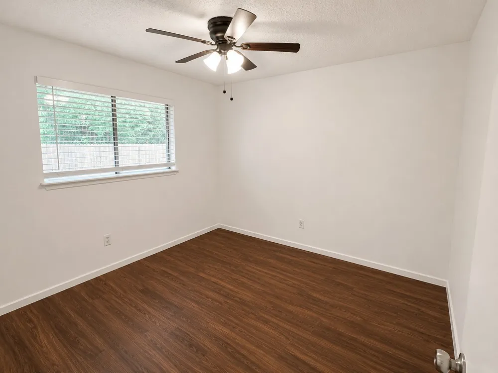 5410 Kings Manor Drive Lake Dallas, TX 75065