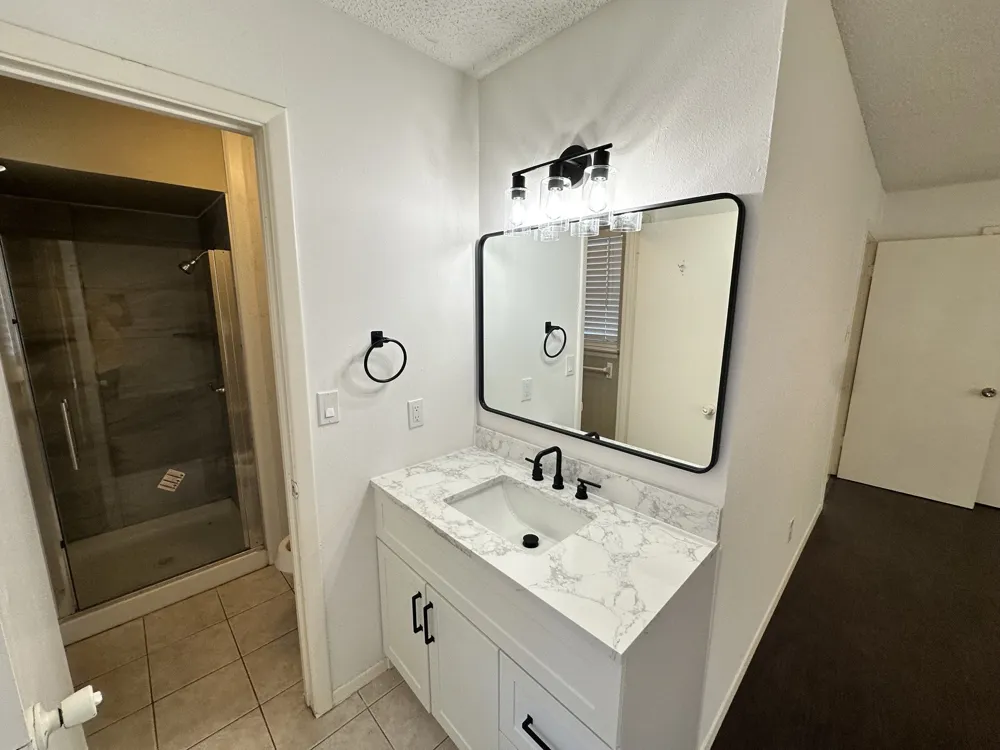 5410 Kings Manor Drive Lake Dallas, TX 75065