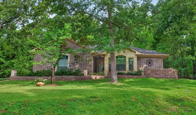 18706 Quiet Anchor Lane Flint, TX 75762