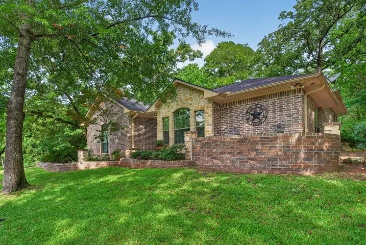 18706 Quiet Anchor Lane Flint, TX 75762