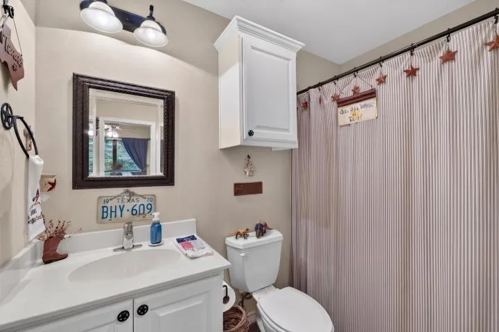 18706 Quiet Anchor Lane Flint, TX 75762
