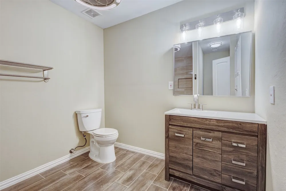 11054 County Road 2464 Poetry, TX 75160