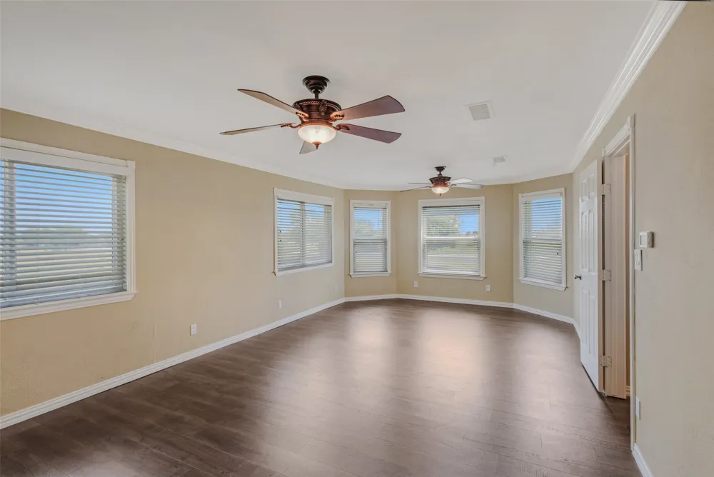 11054 County Road 2464 Poetry, TX 75160