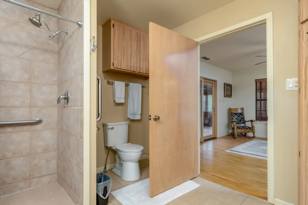 141 Pennington Street #B Buffalo Gap, TX 79508