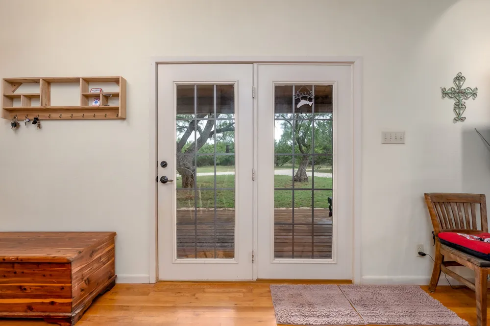 141 Pennington Street #B Buffalo Gap, TX 79508