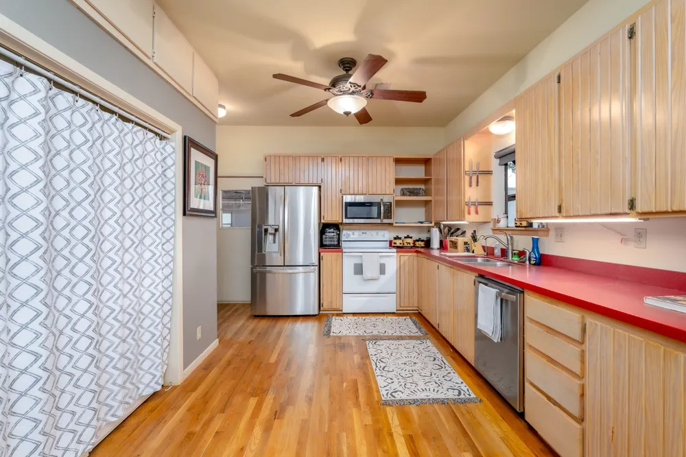 141 Pennington Street #B Buffalo Gap, TX 79508