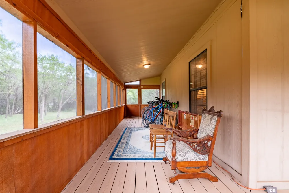 141 Pennington Street #B Buffalo Gap, TX 79508