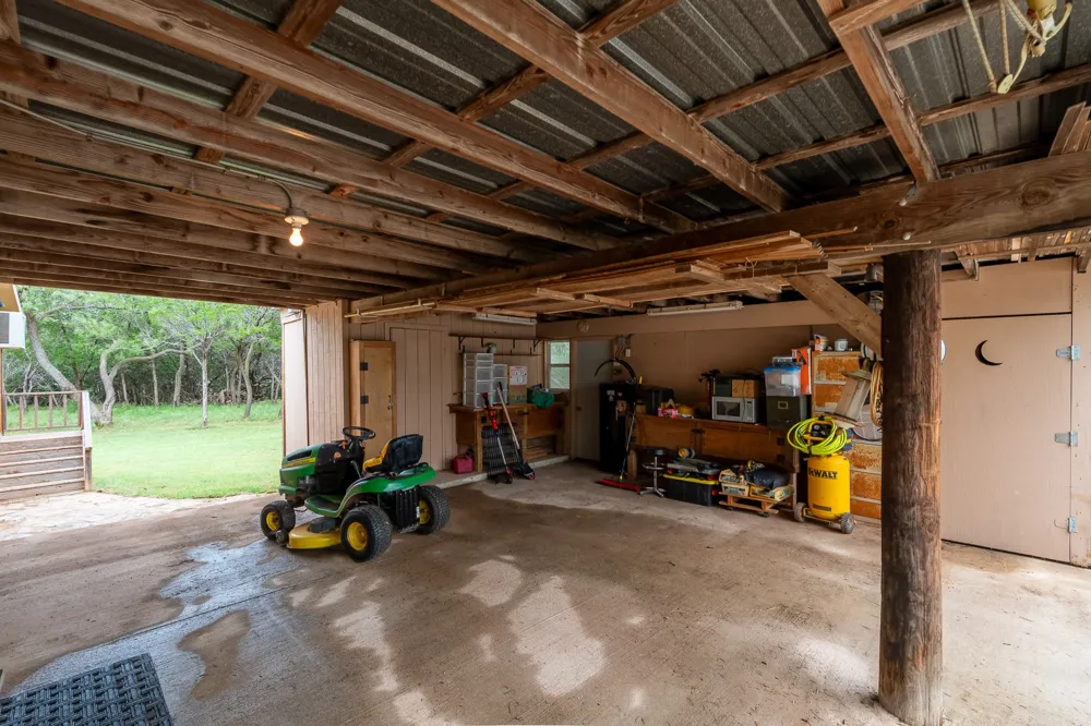 141 Pennington Street #B Buffalo Gap, TX 79508
