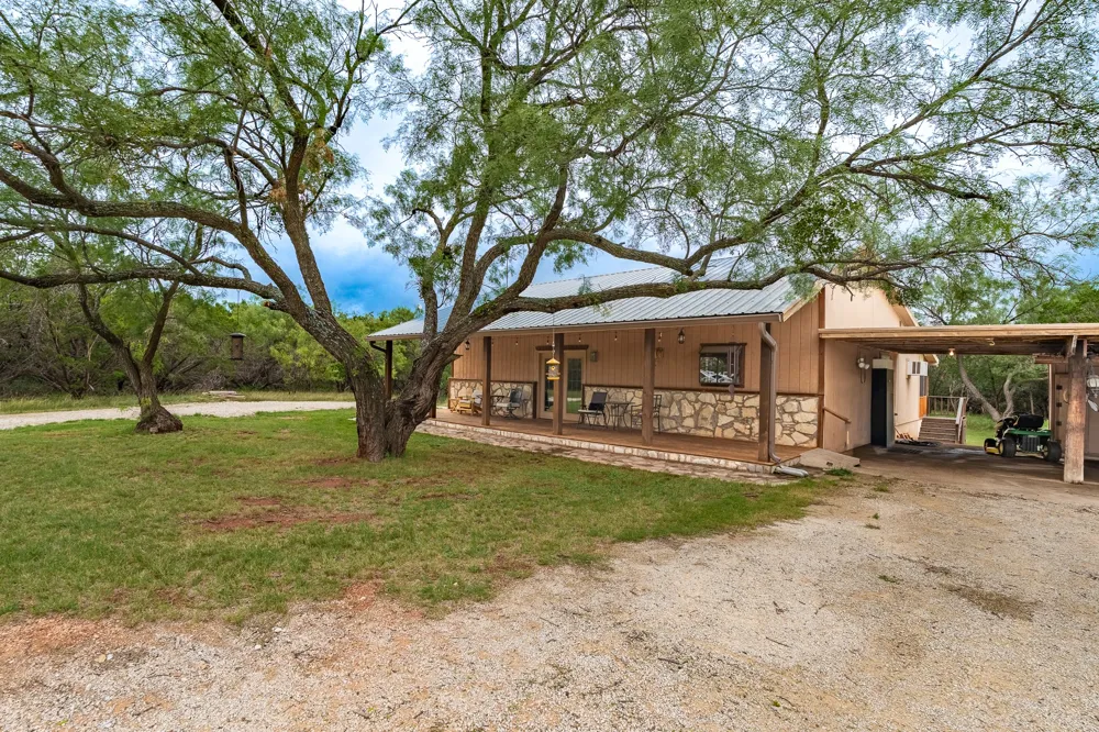 141 Pennington Street #B Buffalo Gap, TX 79508