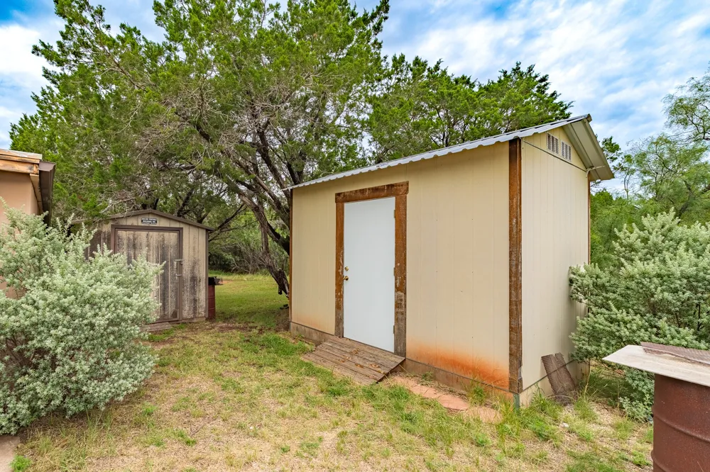 141 Pennington Street #B Buffalo Gap, TX 79508