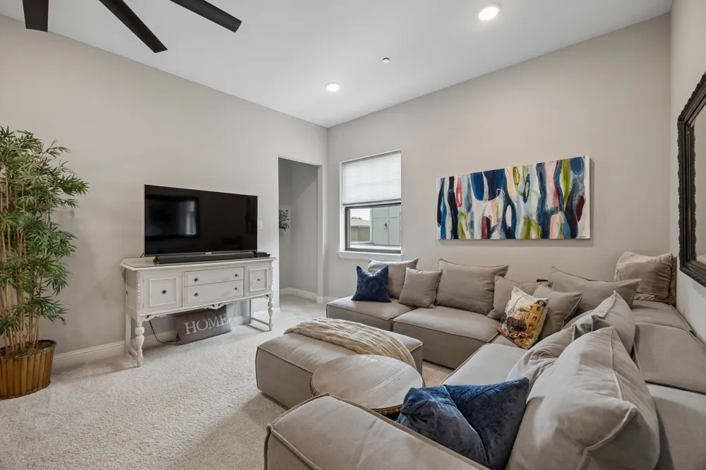 302 Nursery Lane #104 Fort Worth, TX 76114