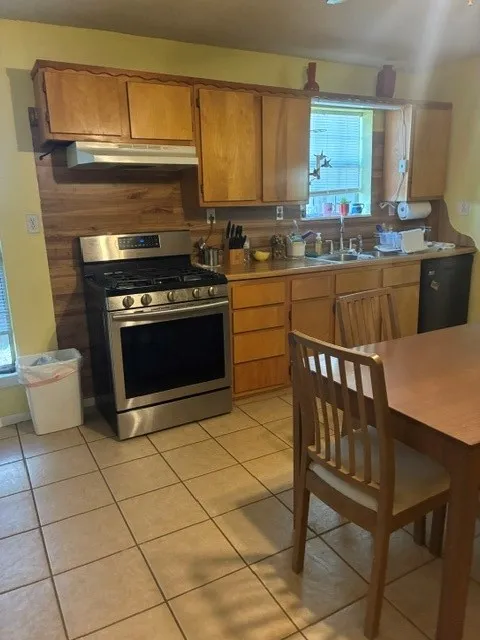 102 E 14th Street Joshua, TX 76058