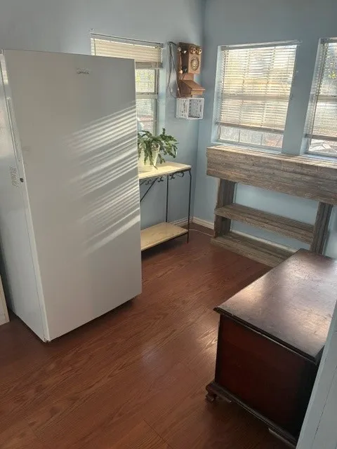 102 E 14th Street Joshua, TX 76058