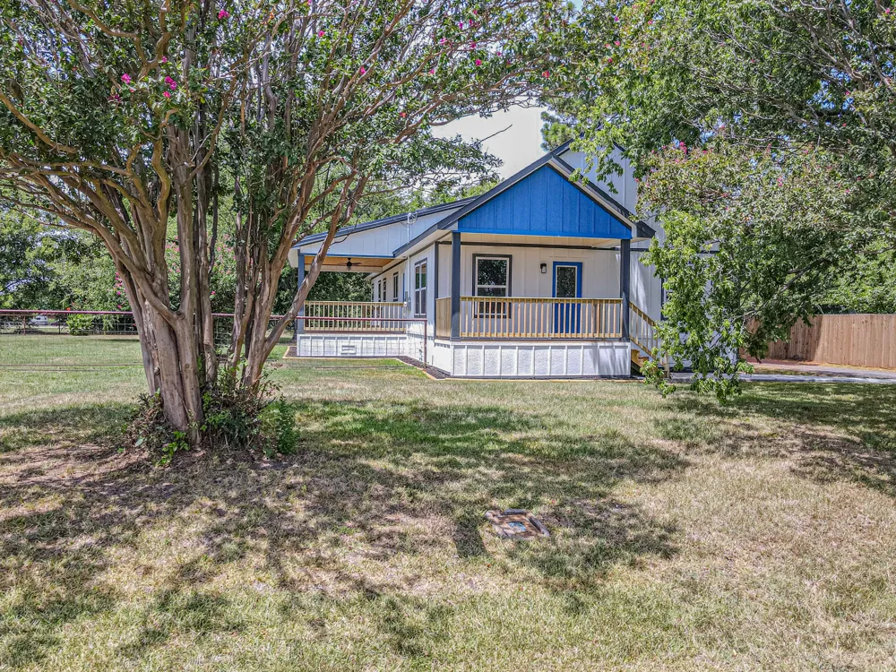 230 RS County Road 1530 East Tawakoni, TX 75472