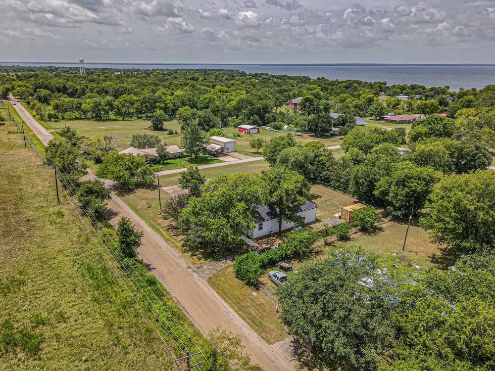 230 RS County Road 1530 East Tawakoni, TX 75472