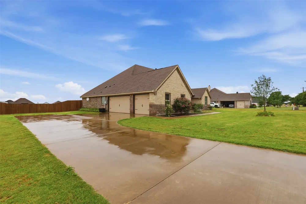 265 County Road 1105 Rio Vista, TX 76093