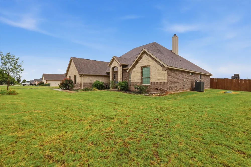 265 County Road 1105 Rio Vista, TX 76093