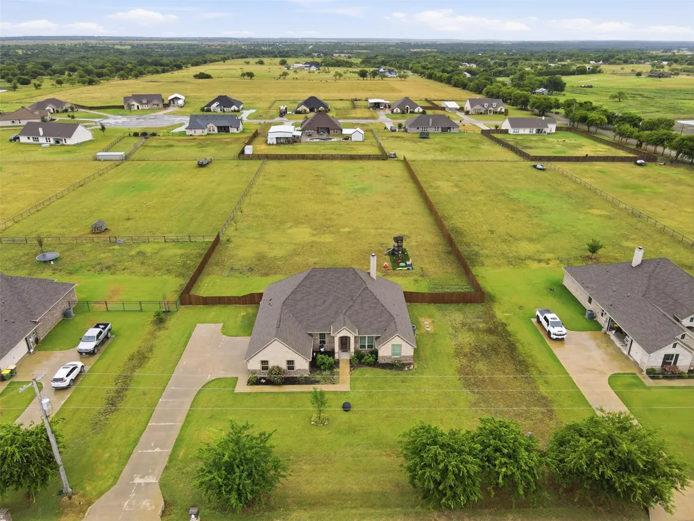 265 County Road 1105 Rio Vista, TX 76093