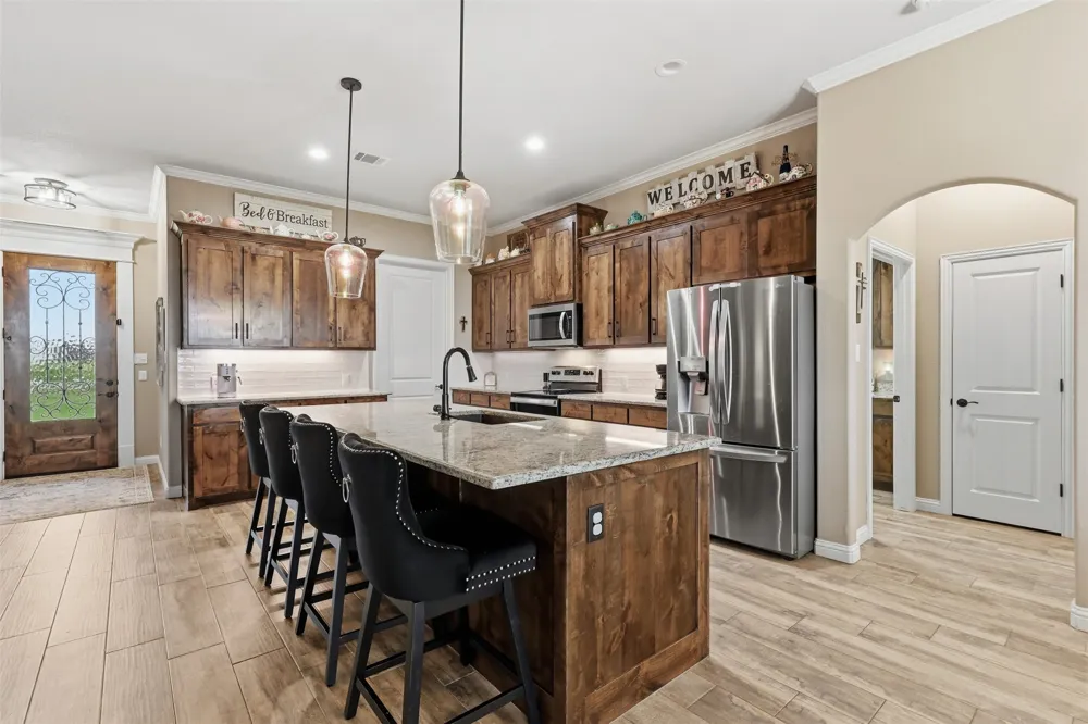 265 County Road 1105 Rio Vista, TX 76093