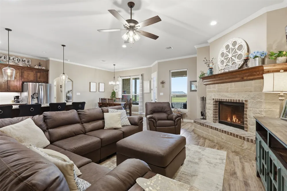 265 County Road 1105 Rio Vista, TX 76093