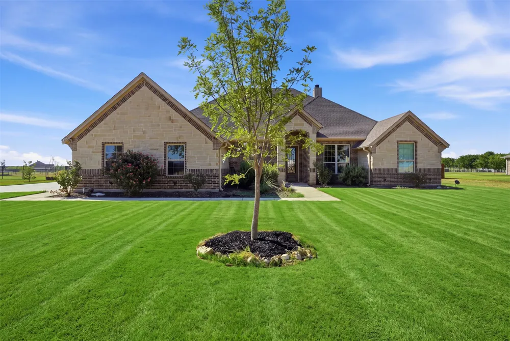 265 County Road 1105 Rio Vista, TX 76093
