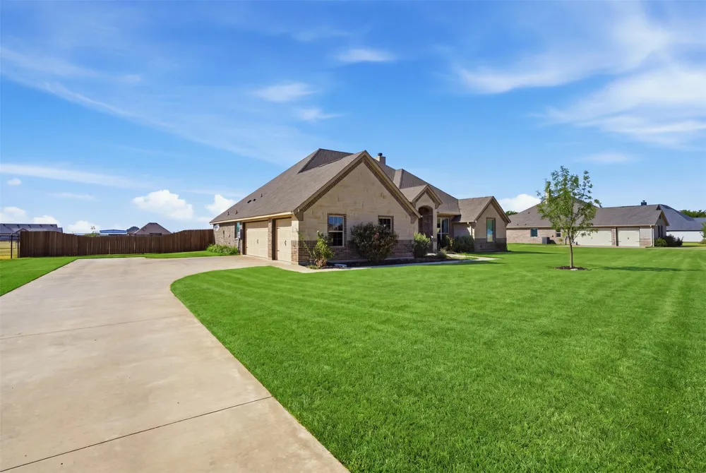 265 County Road 1105 Rio Vista, TX 76093