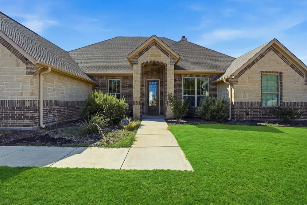 265 County Road 1105 Rio Vista, TX 76093