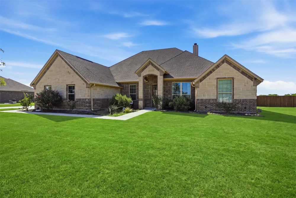 265 County Road 1105 Rio Vista, TX 76093
