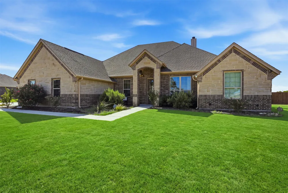 265 County Road 1105 Rio Vista, TX 76093