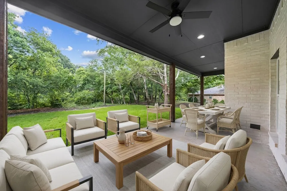 105 Forest Brook Street Oak Leaf, TX 75154