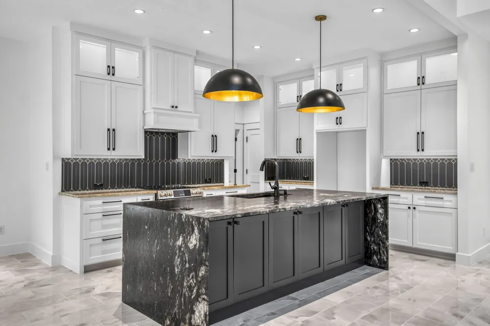 105 Forest Brook Street Oak Leaf, TX 75154