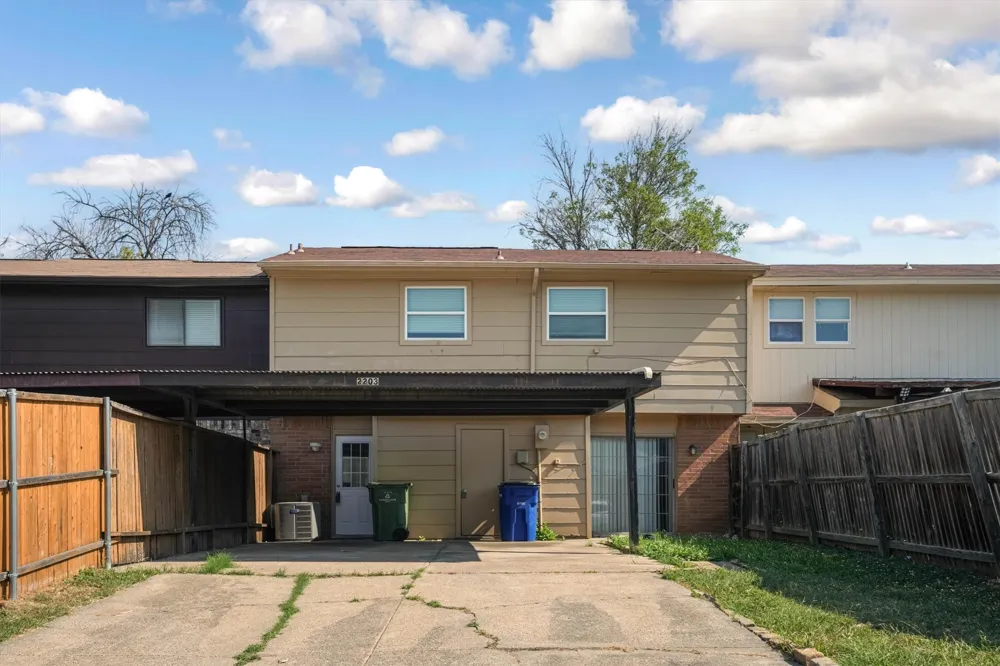 2203 Sheraton Drive Carrollton, TX 75007