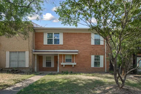 2203 Sheraton Drive