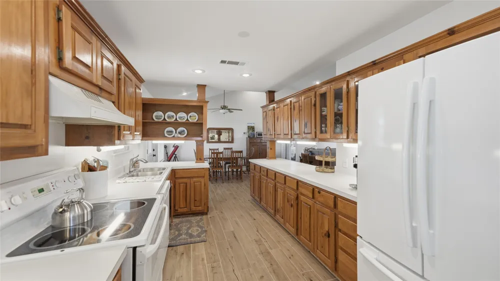 2992 County Road 2400 Lometa, TX 76853