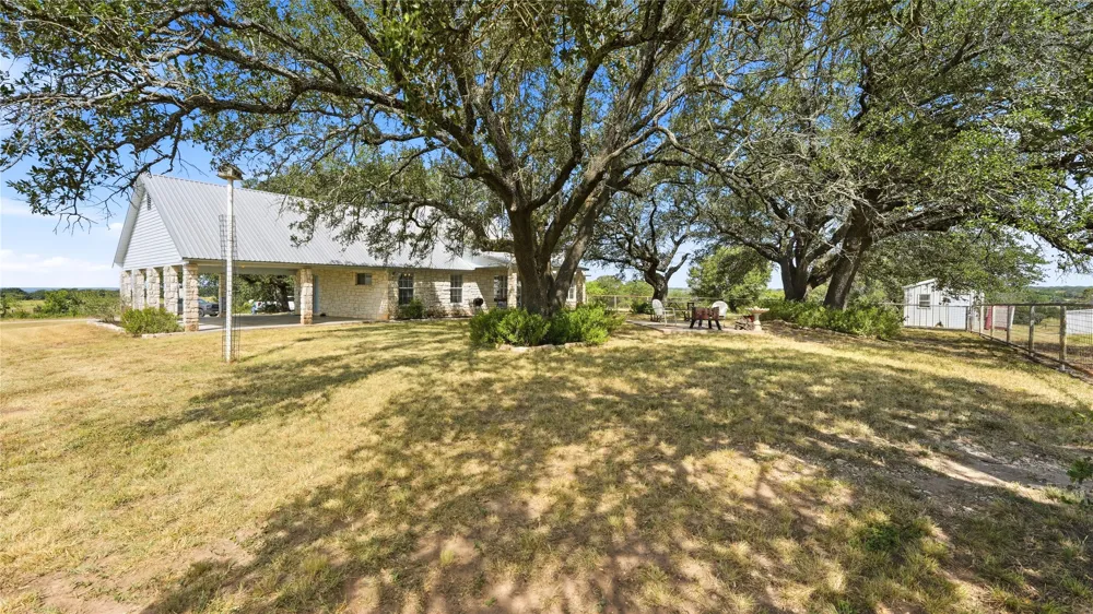 2992 County Road 2400 Lometa, TX 76853