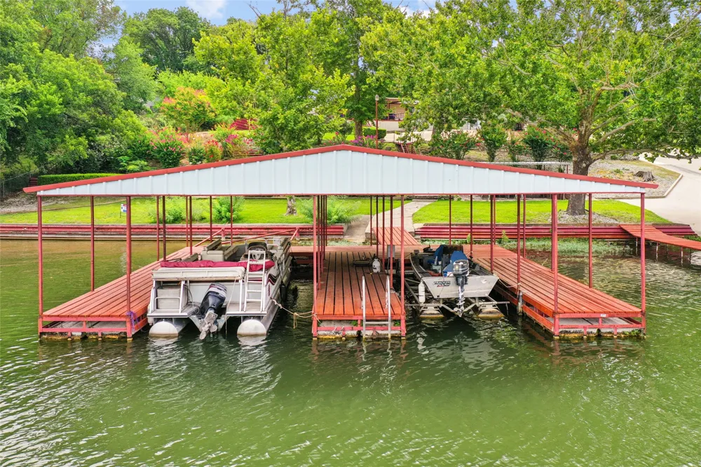 363 Oakview Road Gainesville, TX 76240