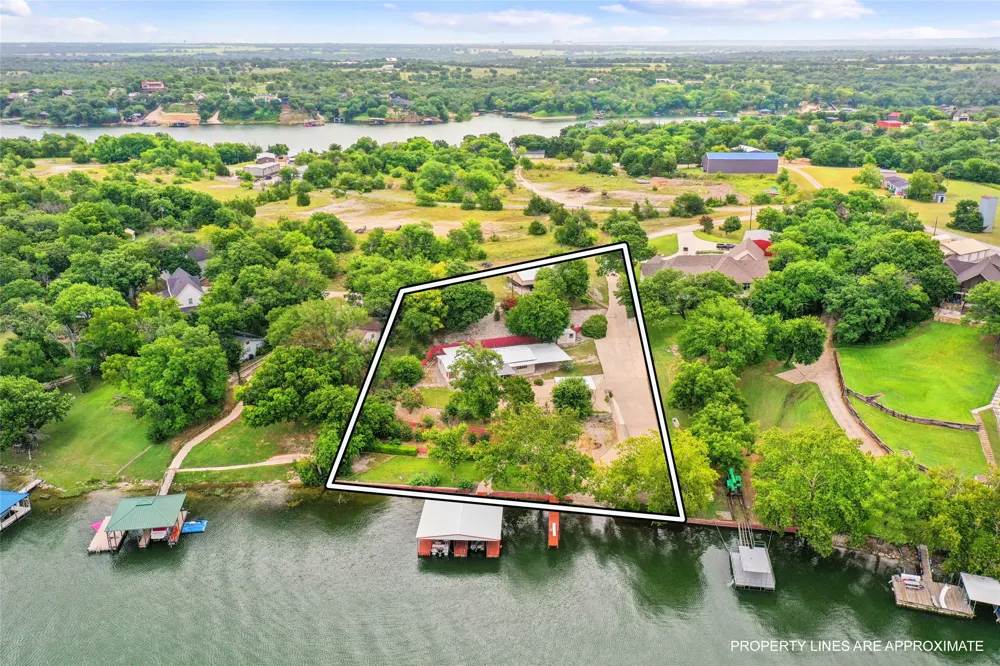 363 Oakview Road Gainesville, TX 76240