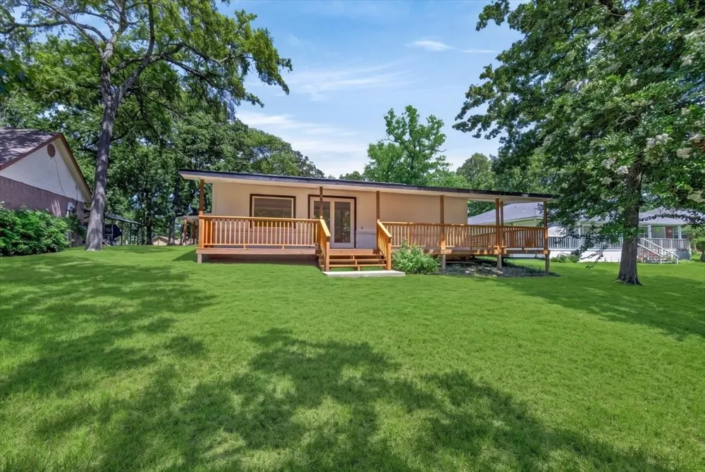 127 Camino Robles Gun Barrel City, TX 75156