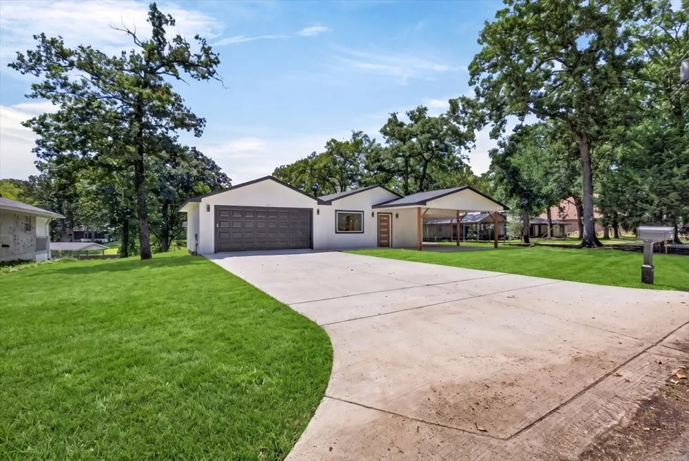 127 Camino Robles Gun Barrel City, TX 75156