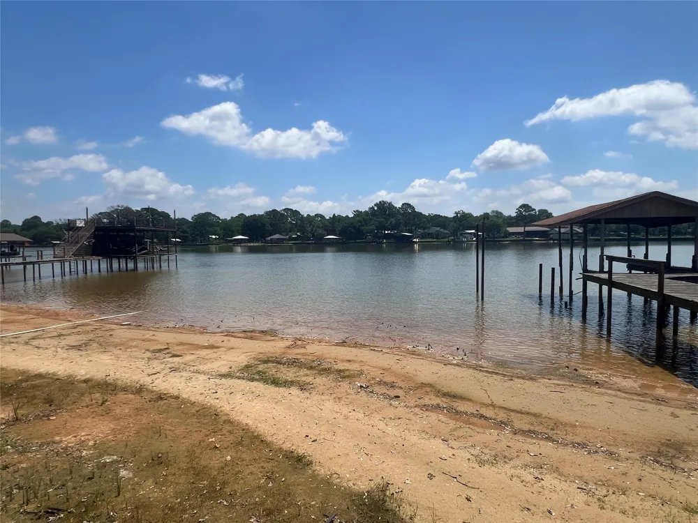 127 Camino Robles Gun Barrel City, TX 75156