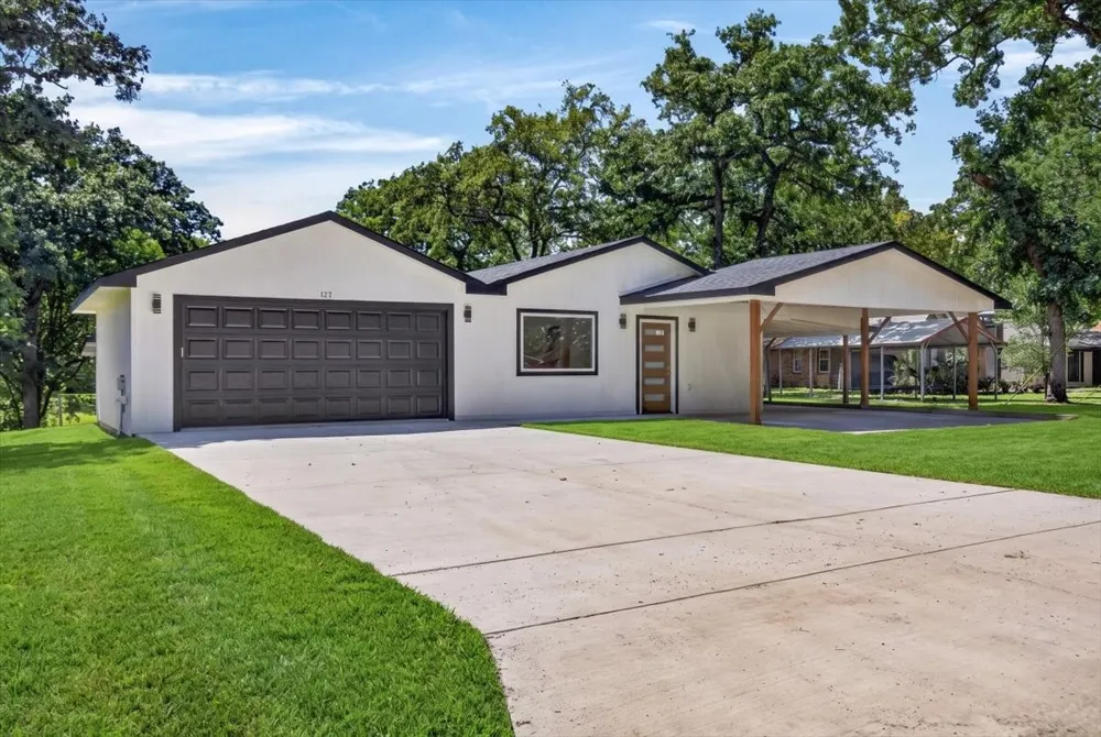 127 Camino Robles Gun Barrel City, TX 75156