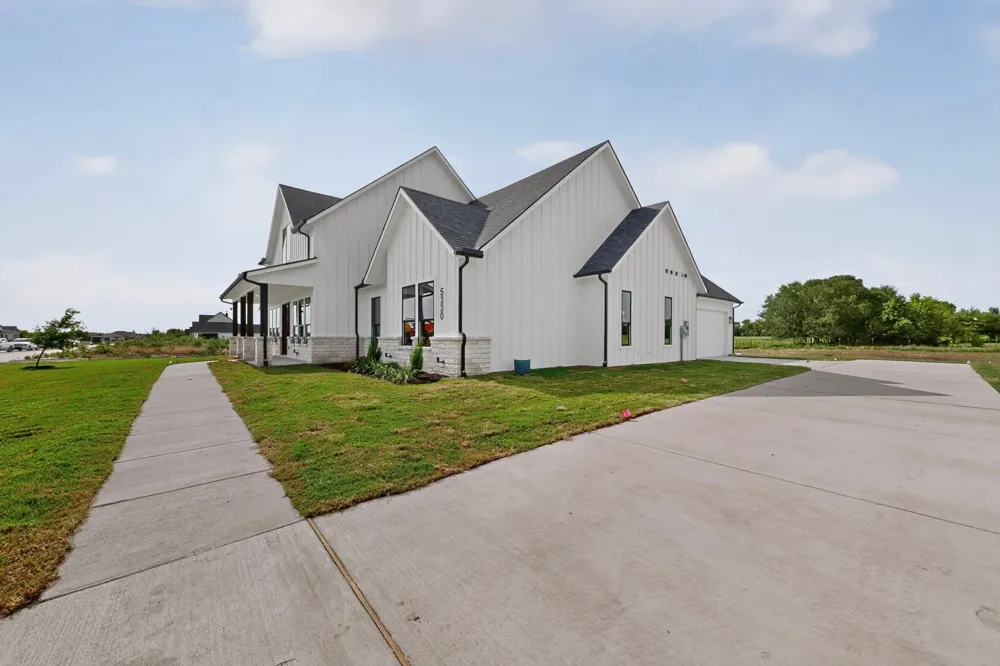 5330 Sunset Road Caddo Mills, TX 75135