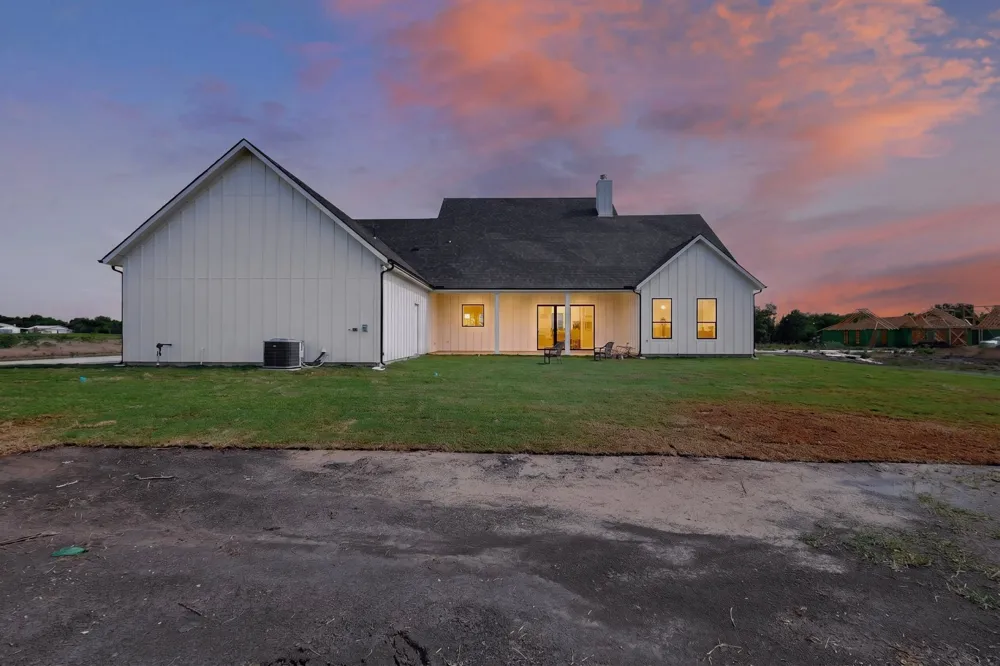 5330 Sunset Road Caddo Mills, TX 75135