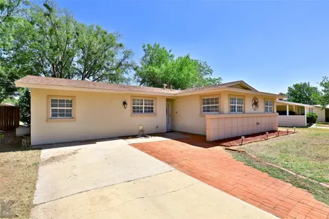 2518 Bennett Drive