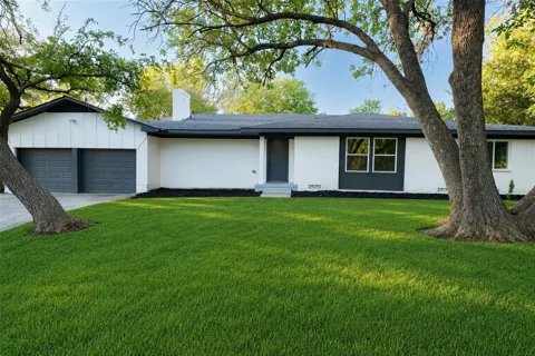209 W 9th Street
